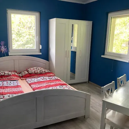 Pentz House Апартаменты *